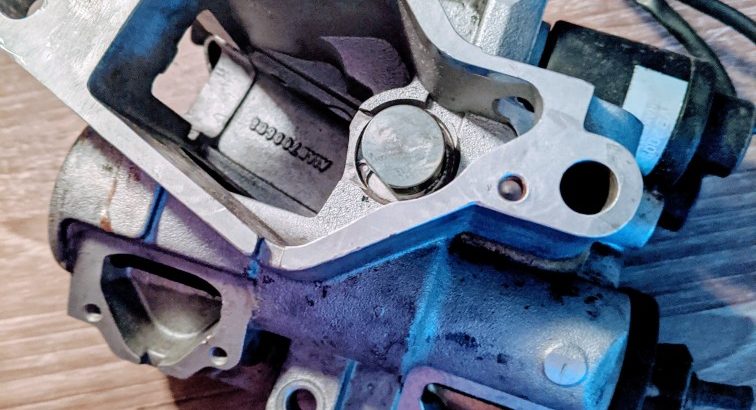 Toyota OEM Sequential transmission gear shift actuator MR2 Spyder 2002-2005