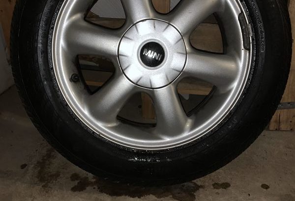 Mini Cooper Rims with Tires 175/65/15