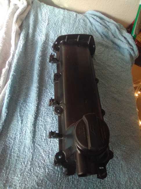 Volkswagen 2.0L 8V Valve Cover (99+ Golf, Beetle etc)