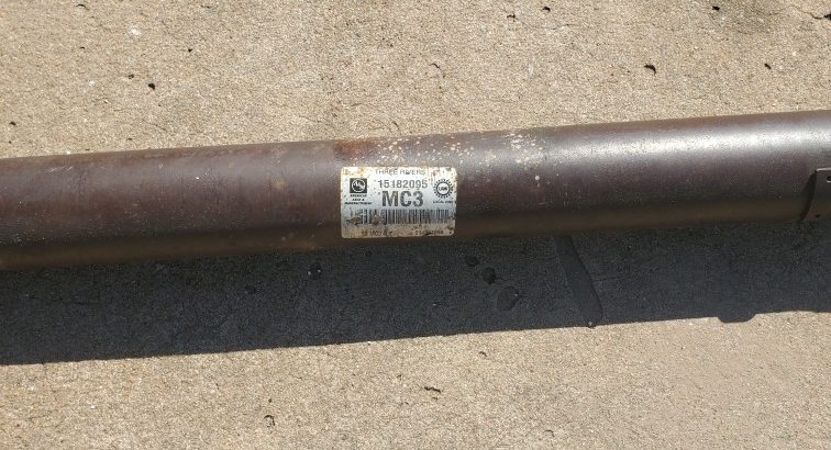 05 chevy 4×4 front driveshaft