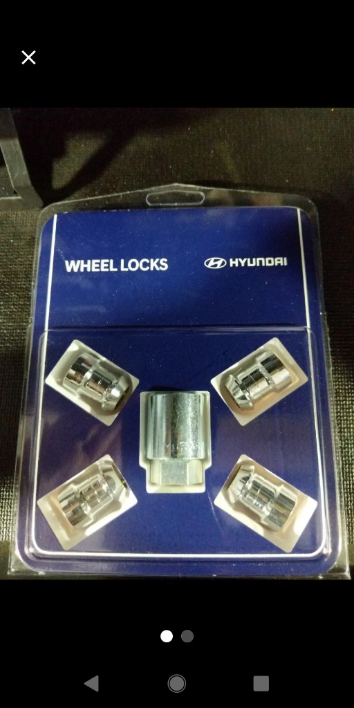 OEM Hyundai wheel lock set