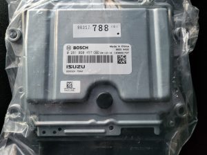 BOSCH 8983247940 Dosing Control Unit Isuzu Controller (ECU)
