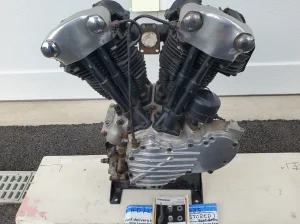 1947 HARLEY DAVIDSON KNUCKLEHEAD ENGINE (OEM) FL / 74″ REBUILT AGED ENGINE NICE