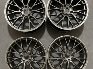 Set of 4 OEM Factory Porsche 911 991 RS Spyder 20″ Wheels Rims